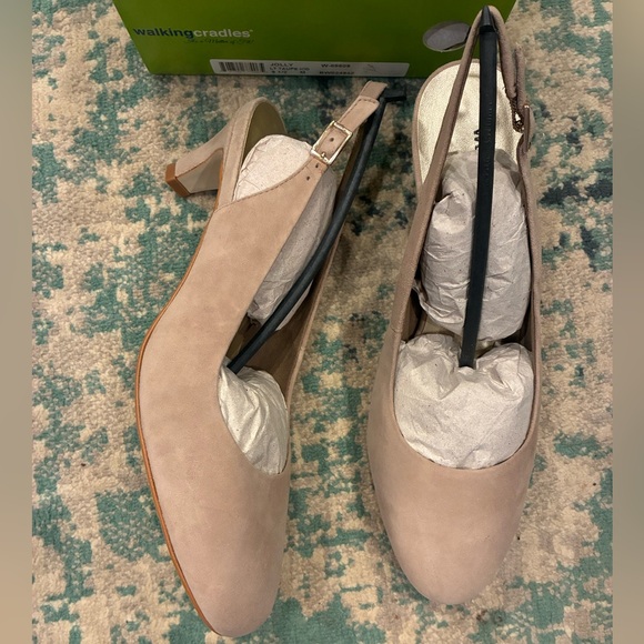 Walking Cradles Shoes - Walking Cradles “Jolly” Slingback Mules in Light Taupe Suede Leather,NWT